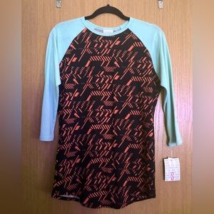 💜 NEW 💜 with tags Small LulaRoe Randy tee